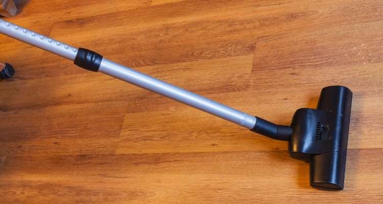 Sweep vacuum laminate floors
